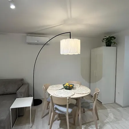 New Mari - Cozy With Parking Appartamento *